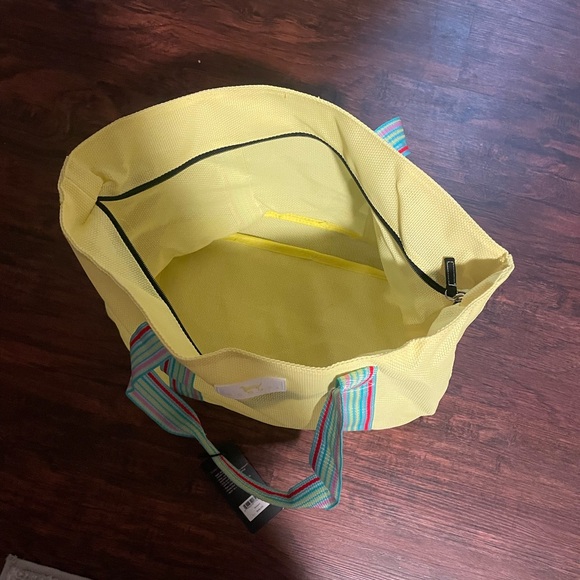 Scout Quilted Joyride Shoulder Bag - Picture 7 of 10